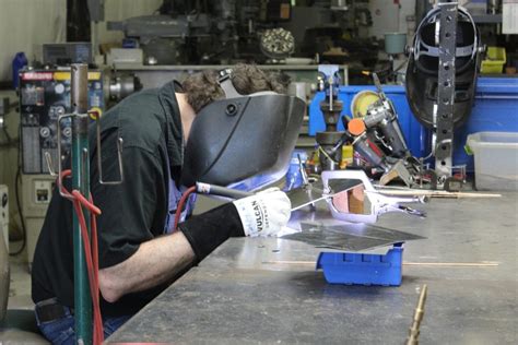 metal fabrication course newcastle|metal shaping classes near me.